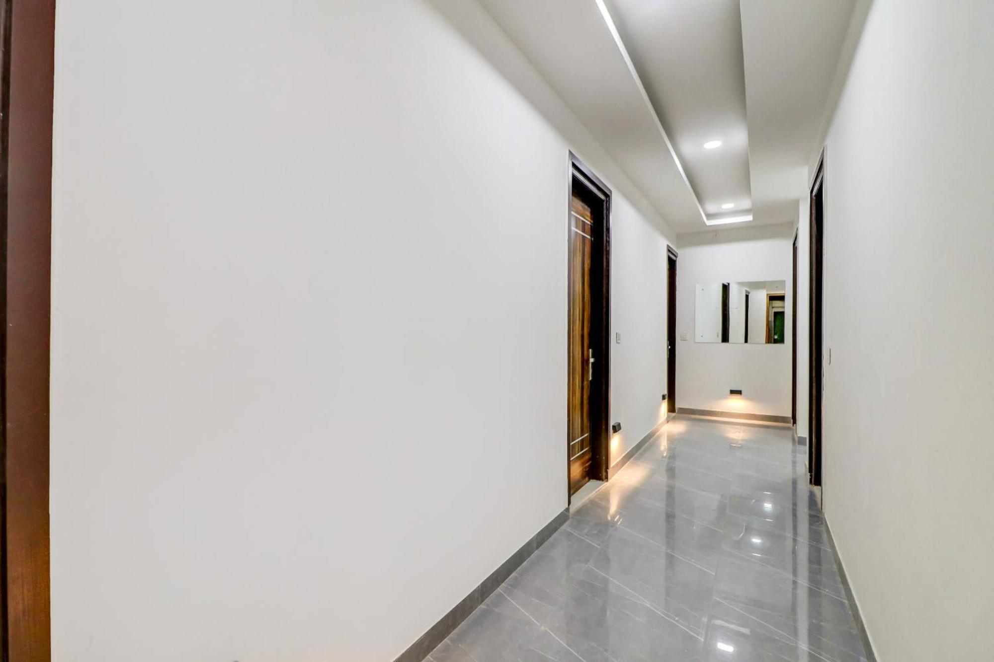 Oyo Flagship 80318 Hotel Sai Plaza Near Indira Gandhi International Airport New Delhi Exterior photo