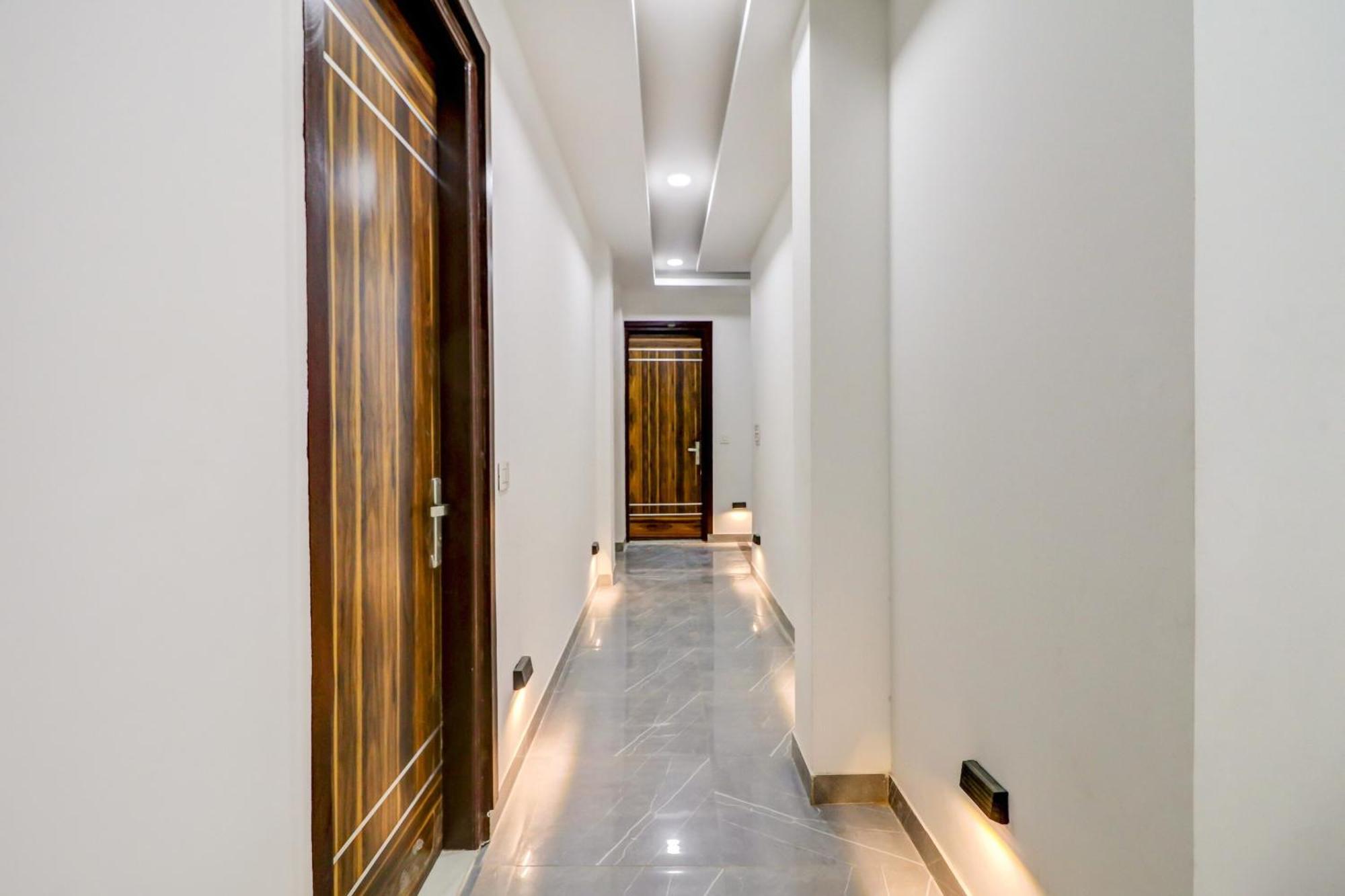 Oyo Flagship 80318 Hotel Sai Plaza Near Indira Gandhi International Airport New Delhi Exterior photo