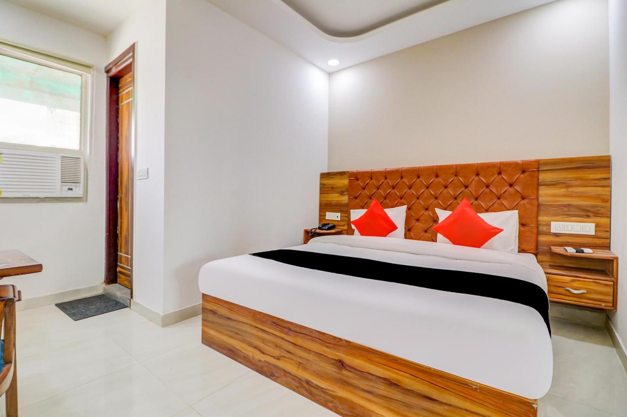 Oyo Flagship 80318 Hotel Sai Plaza Near Indira Gandhi International Airport New Delhi Exterior photo